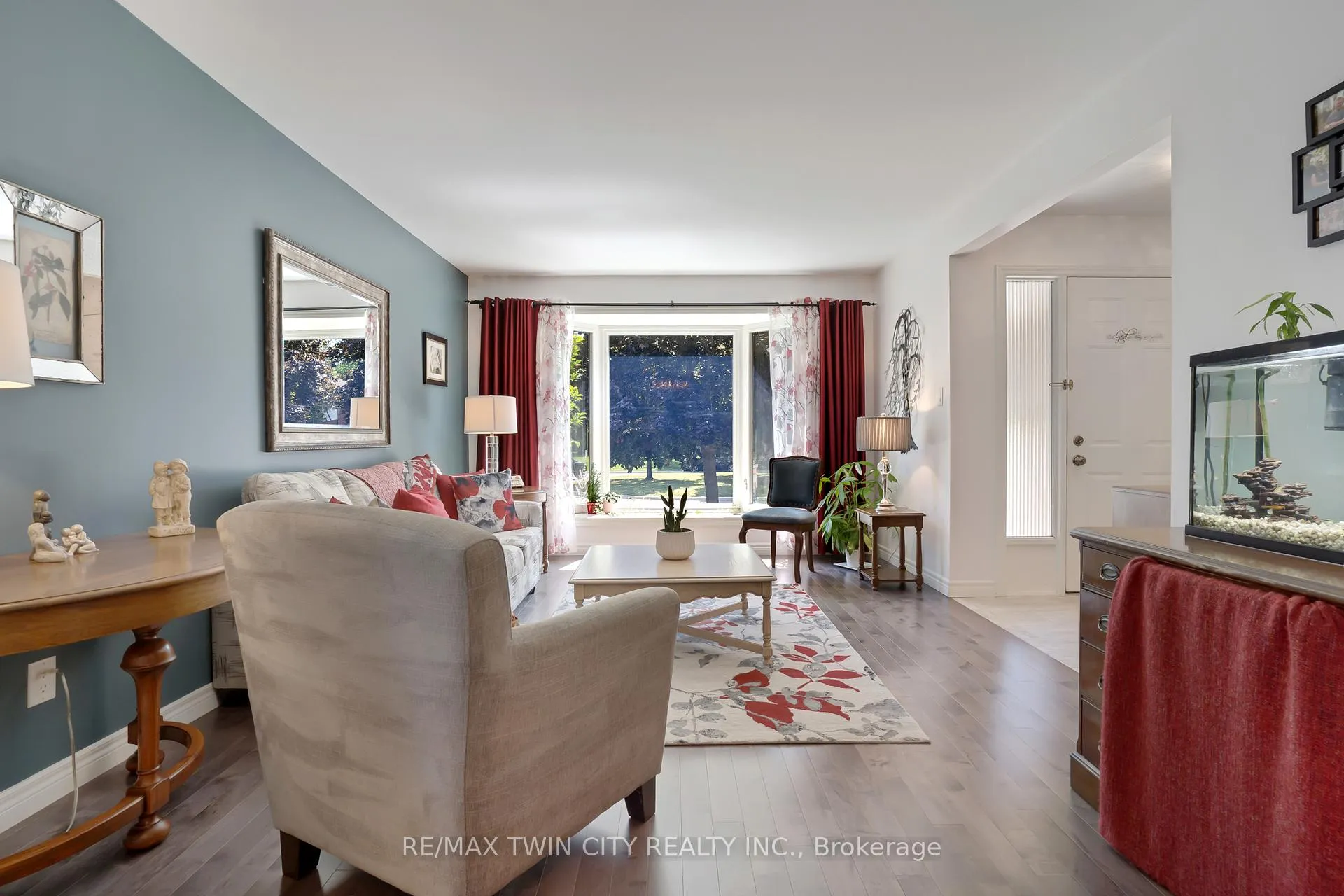 Photo 8 of 238 Westview Court, Kitchener — HOMEH