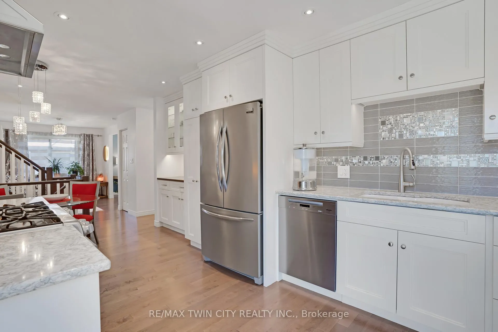 Photo 16 of 238 Westview Court, Kitchener — HOMEH