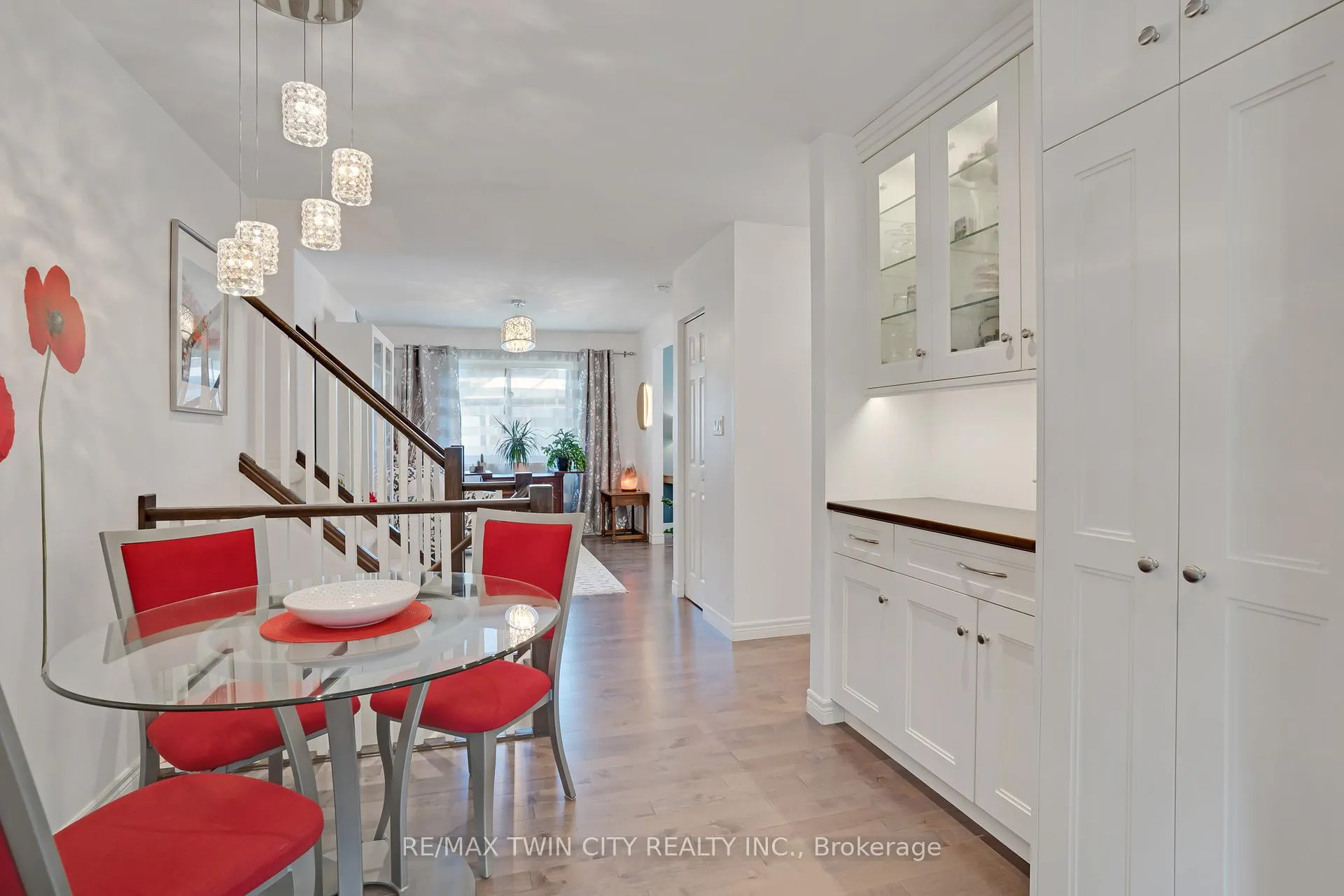 Photo 17 of 238 Westview Court, Kitchener — HOMEH
