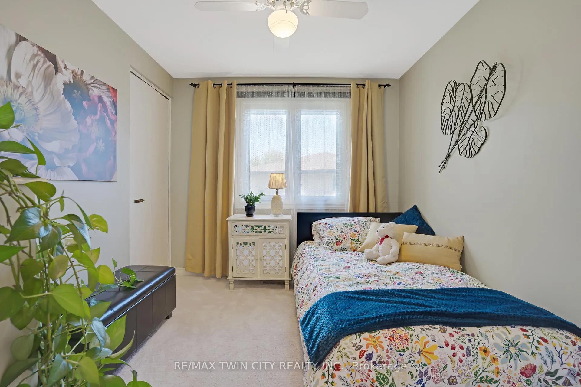 Photo 18 of 238 Westview Court, Kitchener — HOMEH