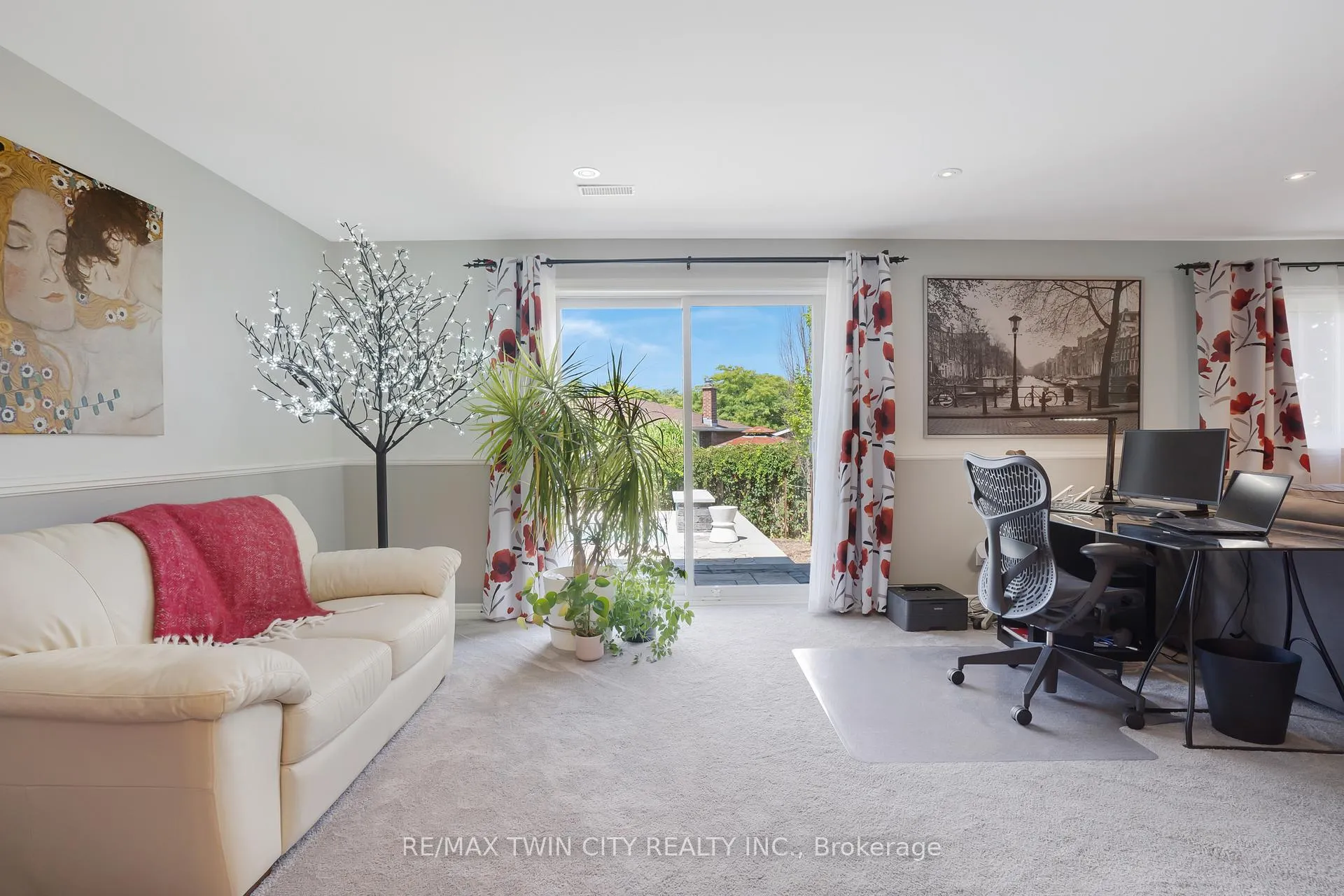 Photo 25 of 238 Westview Court, Kitchener — HOMEH