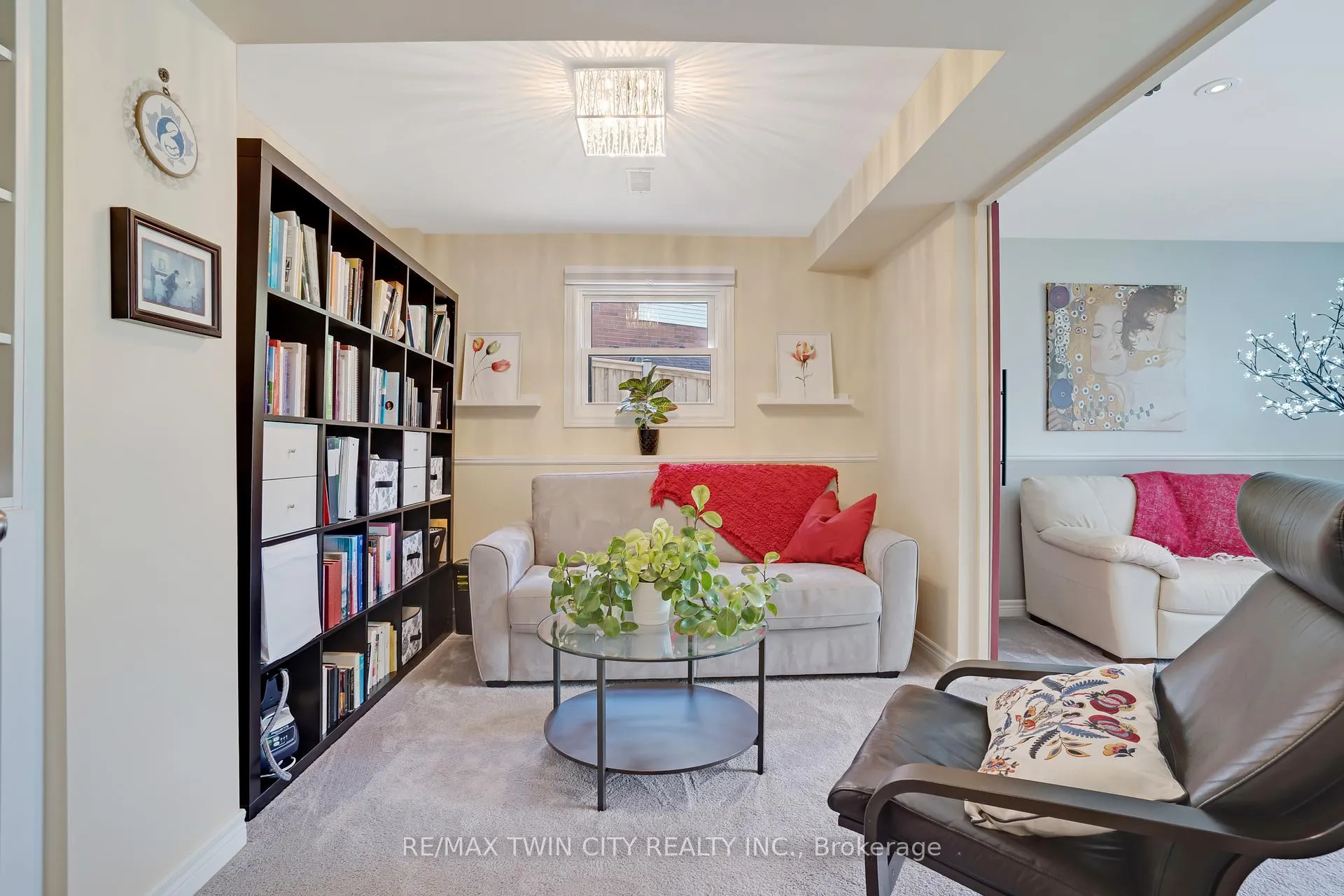 Photo 27 of 238 Westview Court, Kitchener — HOMEH