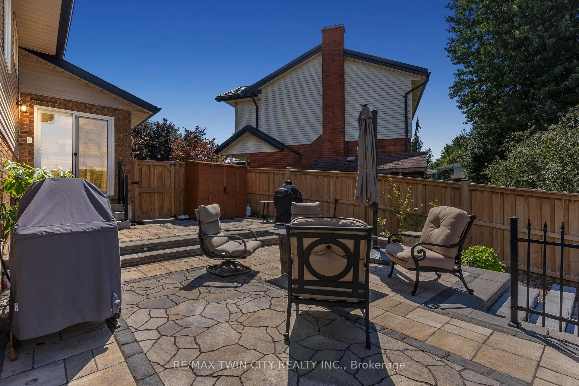 Photo 38 of 238 Westview Court, Kitchener — HOMEH