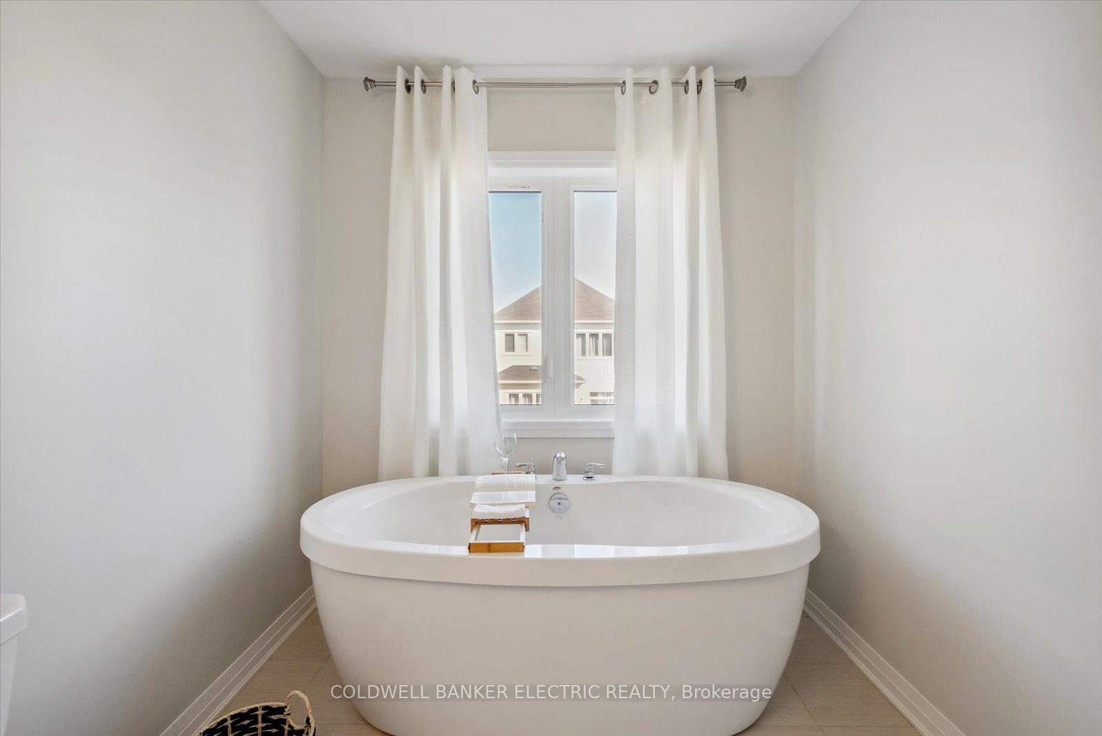 Photo 15 of 55 Horizon Avenue, Cavan Monaghan, Cavan Twp — HOMEH