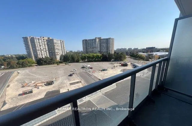 Photo 15 of Unit 404A, 30 Upper Mall Way, Vaughan, Brownridge — HOMEH
