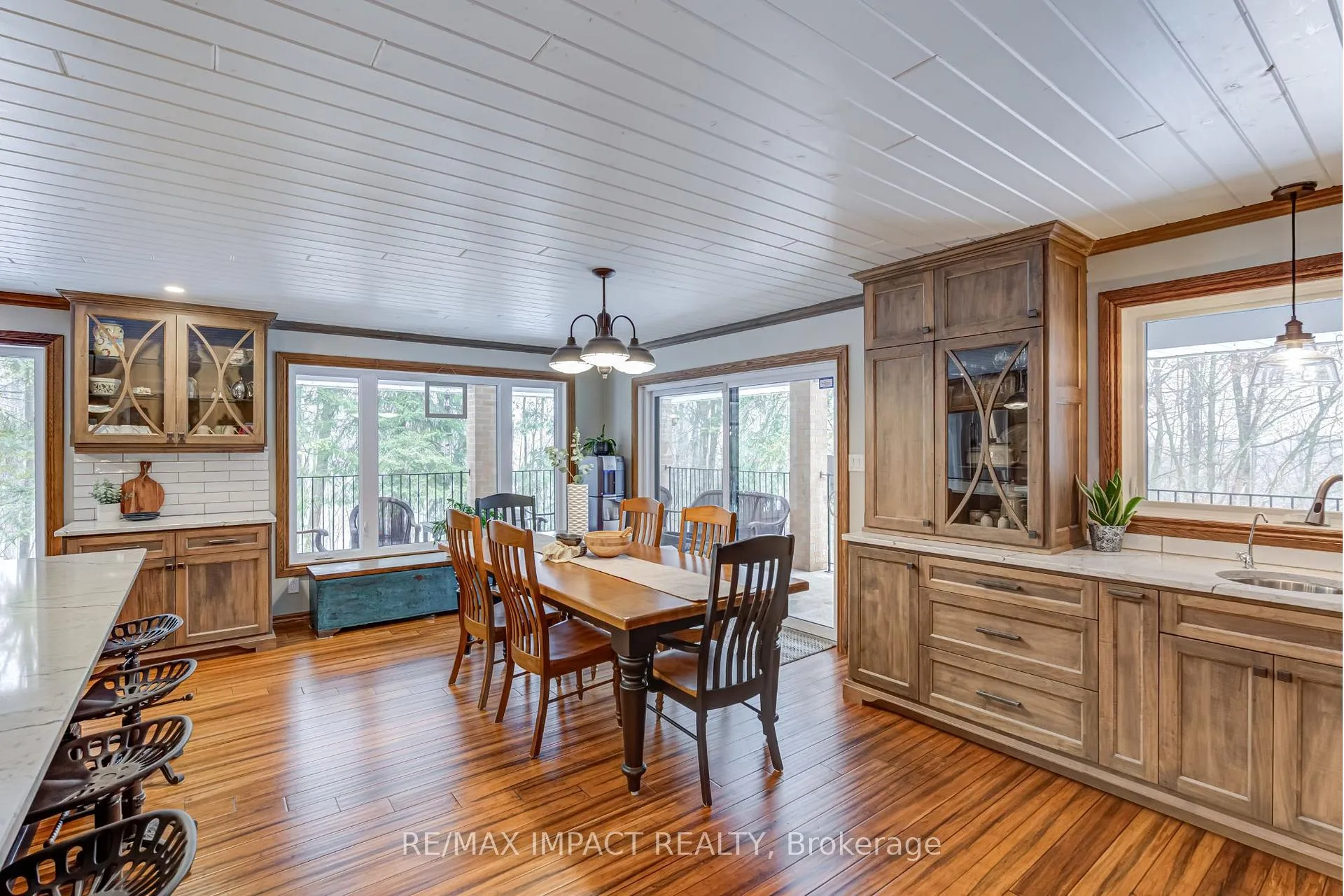 Photo 24 of 215 Raglan Road W, Oshawa, Rural Oshawa — HOMEH