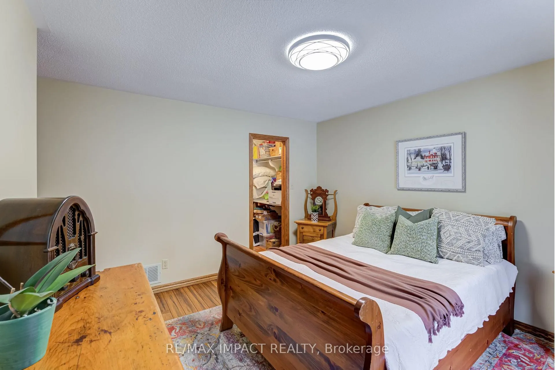 Photo 36 of 215 Raglan Road W, Oshawa, Rural Oshawa — HOMEH