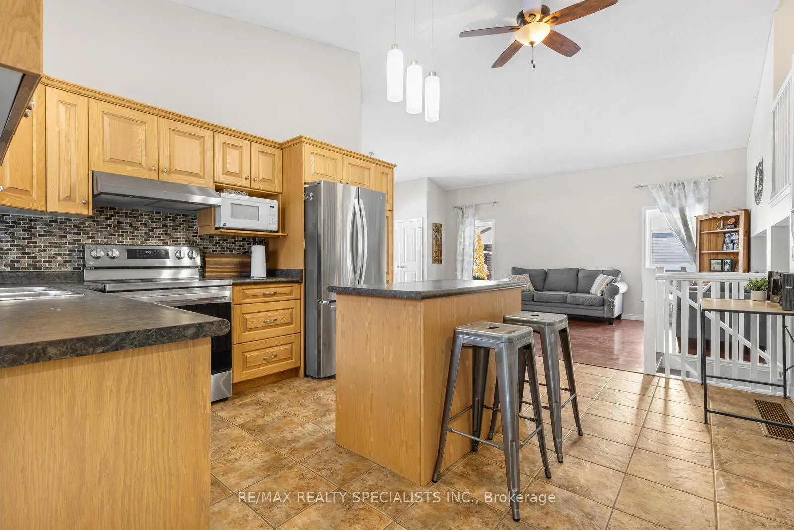 Photo 12 of 155 Sheffield Street, Southgate — HOMEH