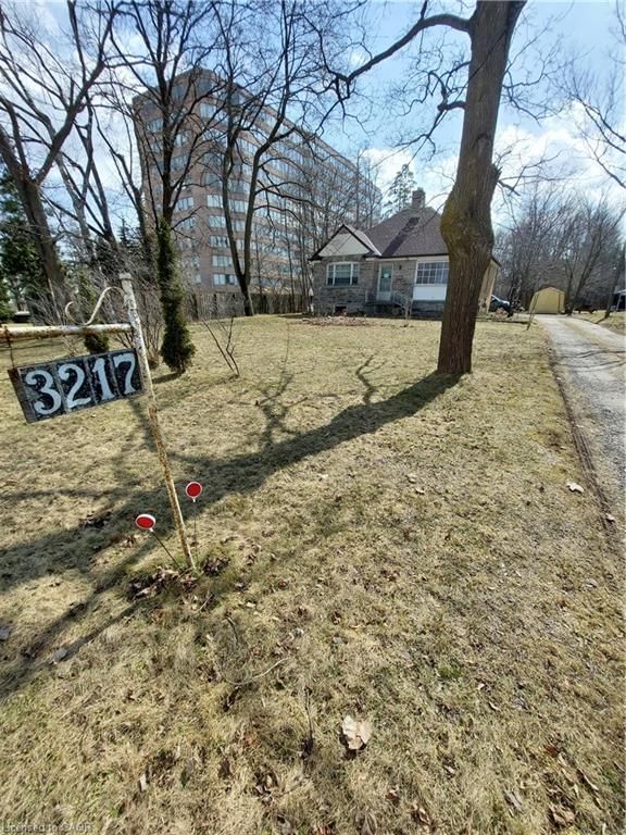 Photo 1 of 3211-3217 King Street E, Kitchener, Chicopee/Freeport — HOMEH