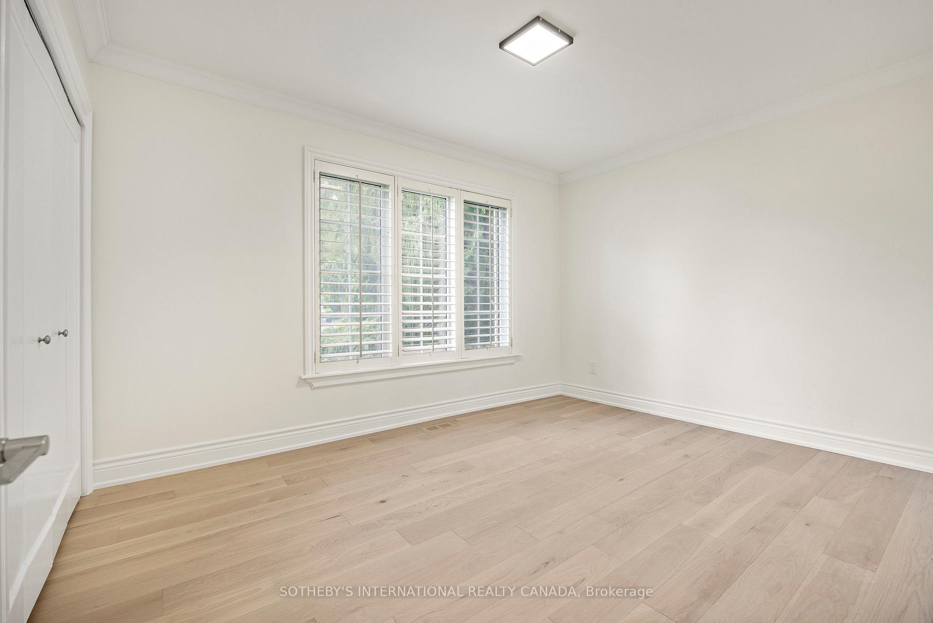 Photo 9 of 4111 McIntosh Place, Burlington, Shoreacres — HOMEH