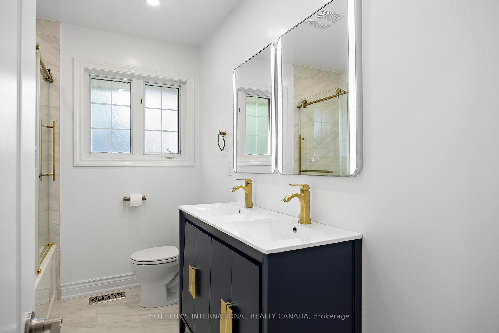 Photo 11 of 4111 McIntosh Place, Burlington, Shoreacres — HOMEH