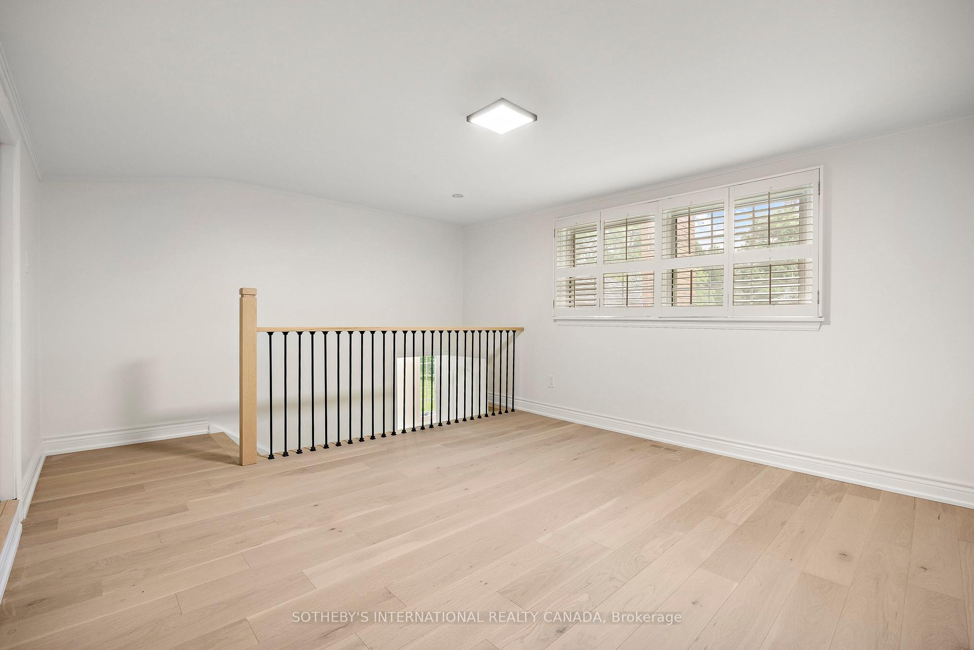 Photo 12 of 4111 McIntosh Place, Burlington, Shoreacres — HOMEH