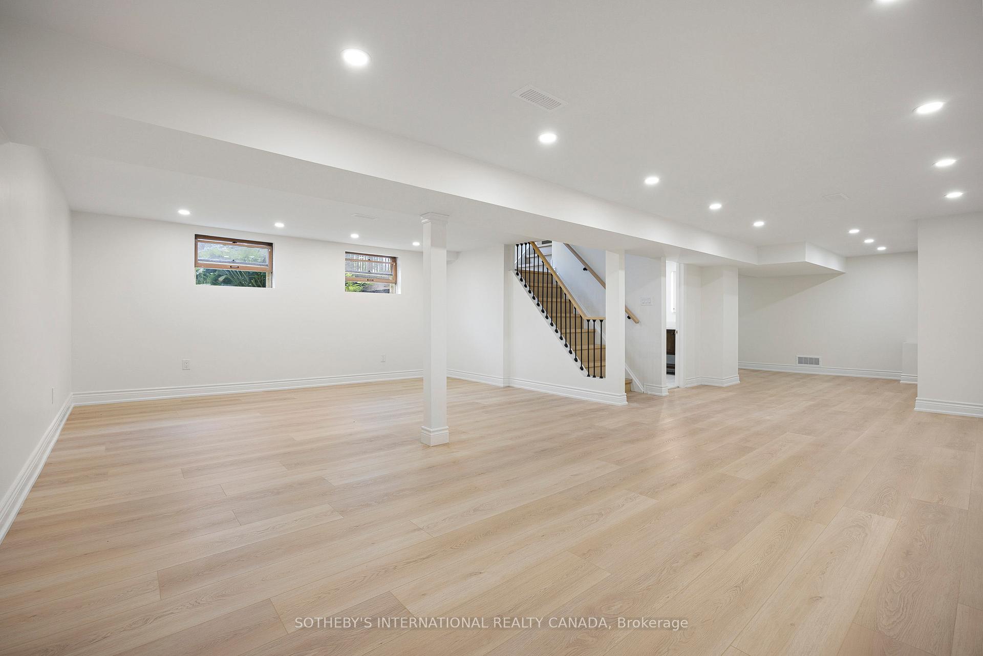 Photo 14 of 4111 McIntosh Place, Burlington, Shoreacres — HOMEH