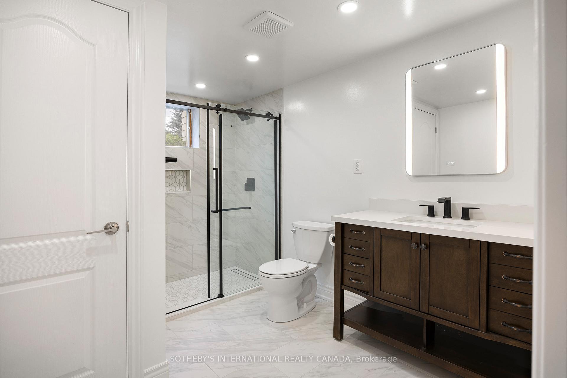 Photo 15 of 4111 McIntosh Place, Burlington, Shoreacres — HOMEH