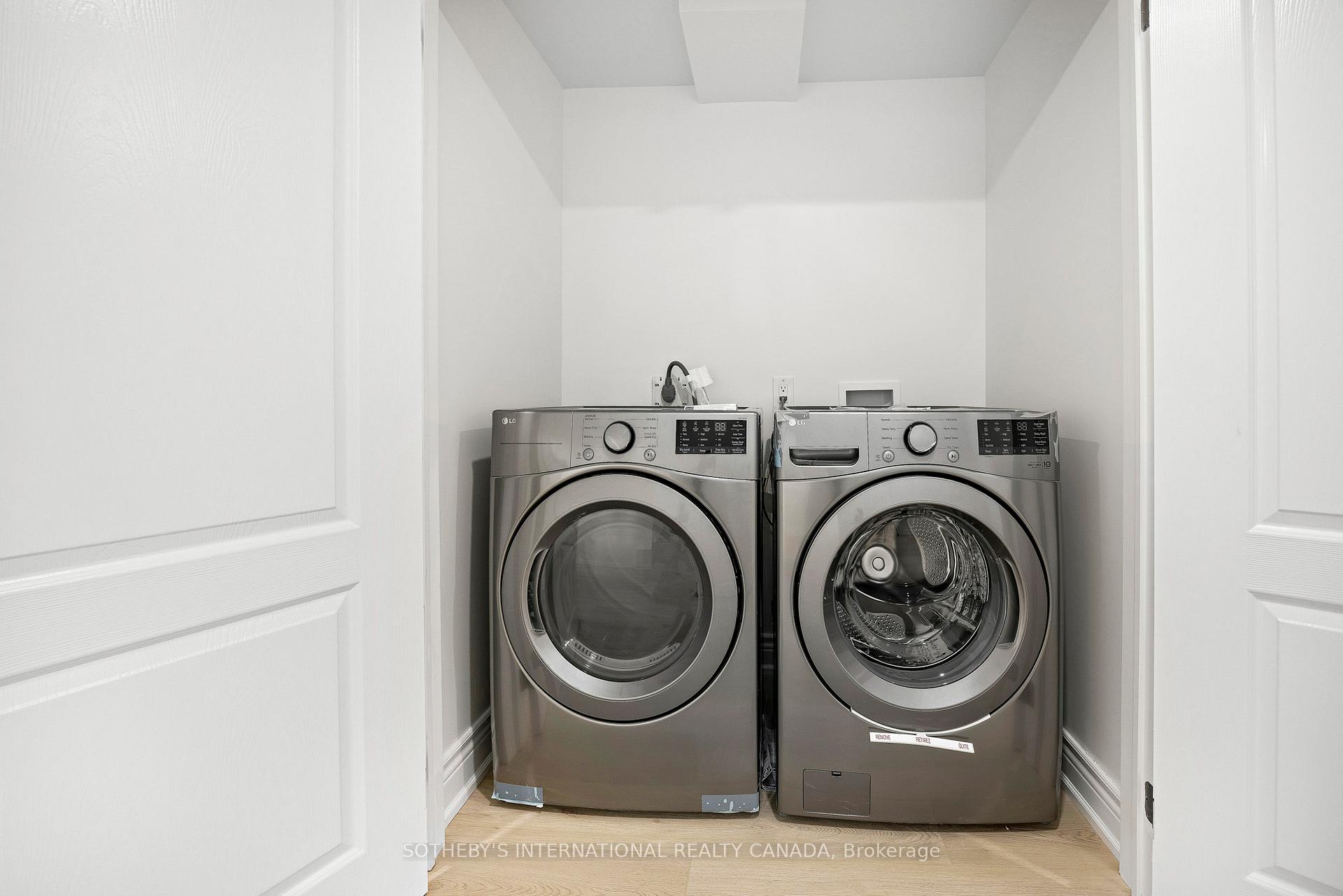 Photo 17 of 4111 McIntosh Place, Burlington, Shoreacres — HOMEH