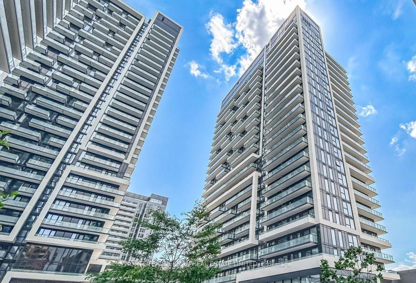 Front of Unit 1710, 95 Oneida Crescent