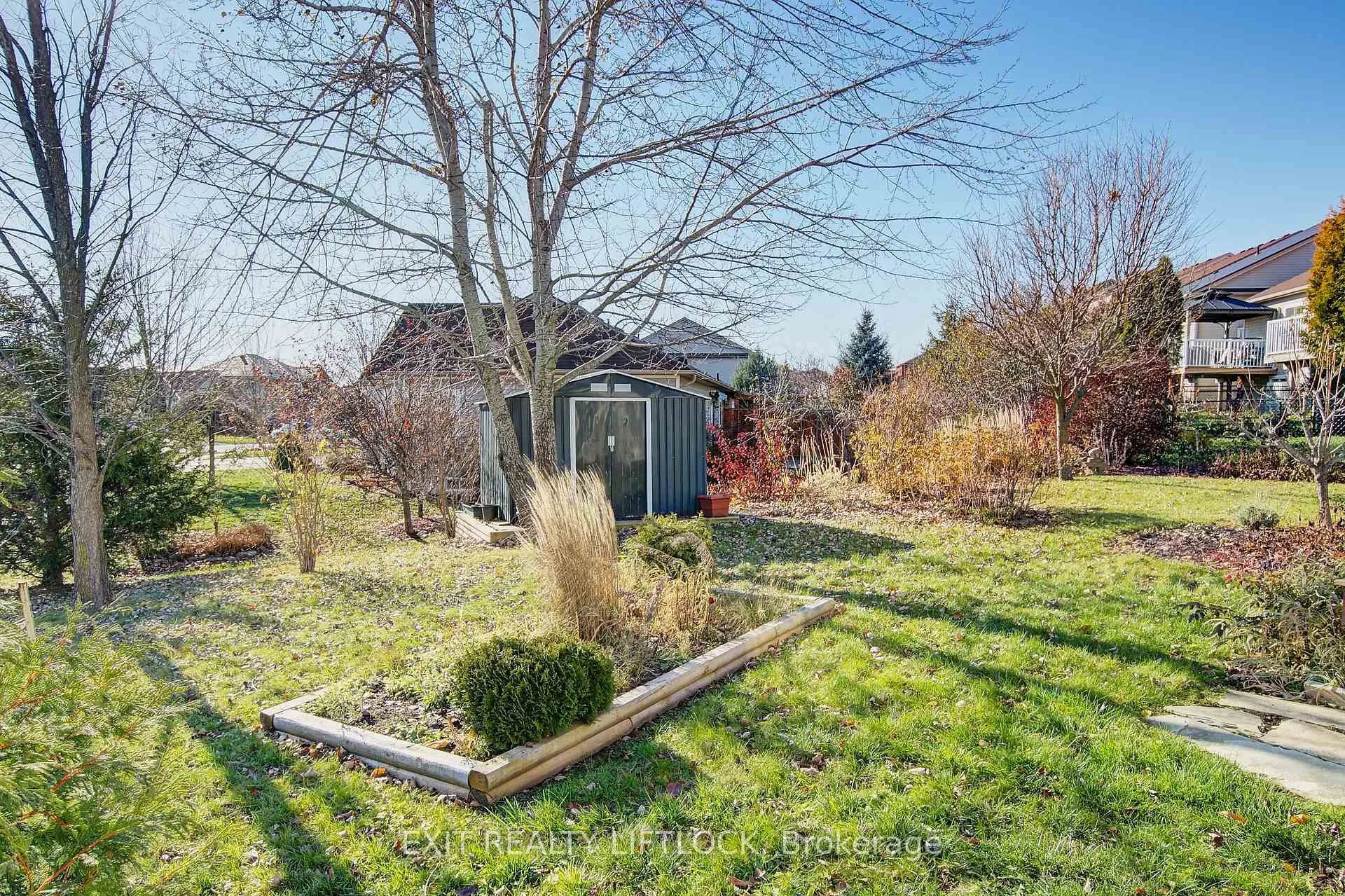 Photo 4 of 569 Garbutt Terrace, Peterborough, Northcrest Ward 5 — HOMEH