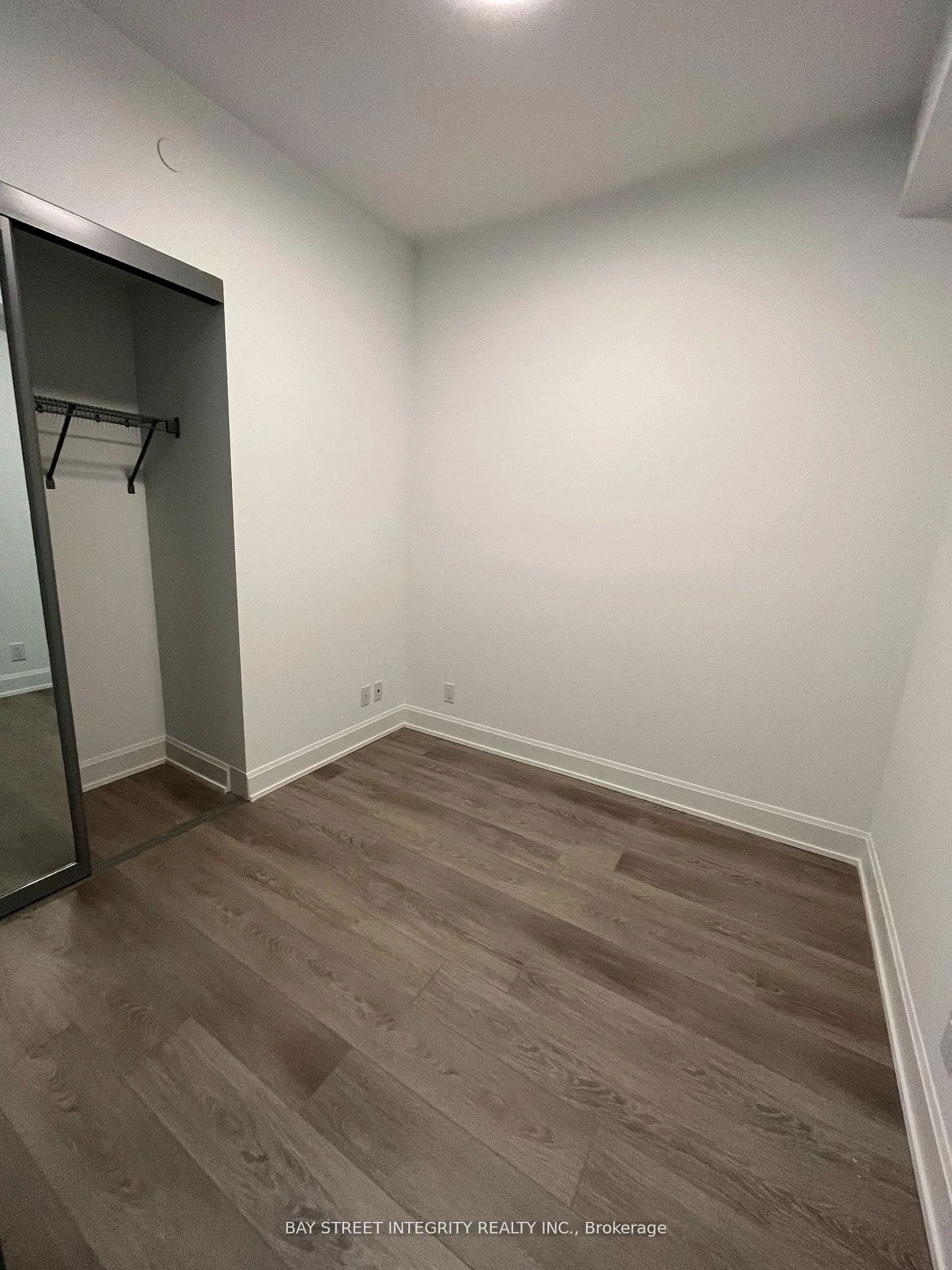 Photo 5 of Unit 1607, 8 Water Walk Drive, Markham, Unionville — HOMEH
