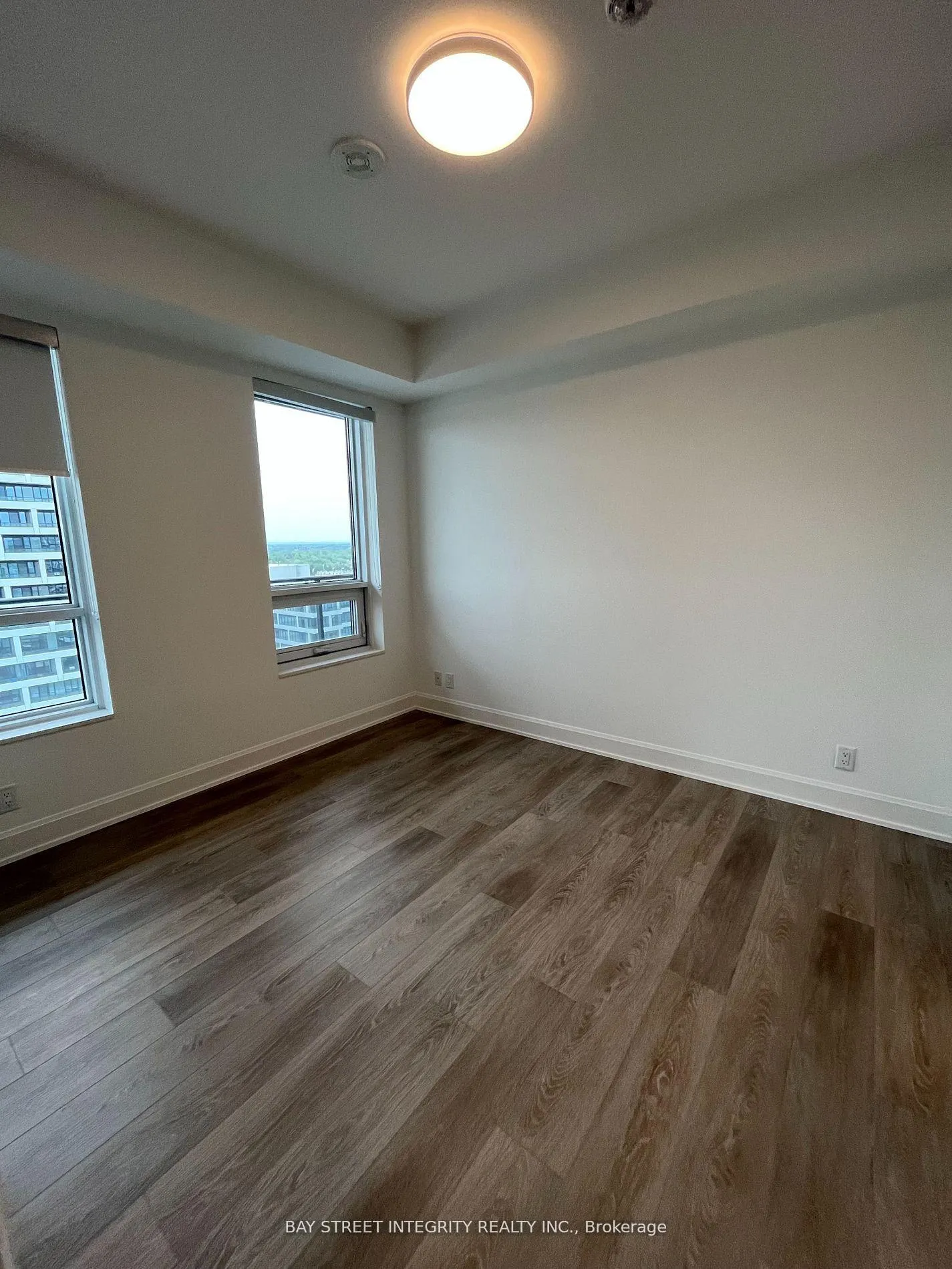 Photo 8 of Unit 1607, 8 Water Walk Drive, Markham, Unionville — HOMEH