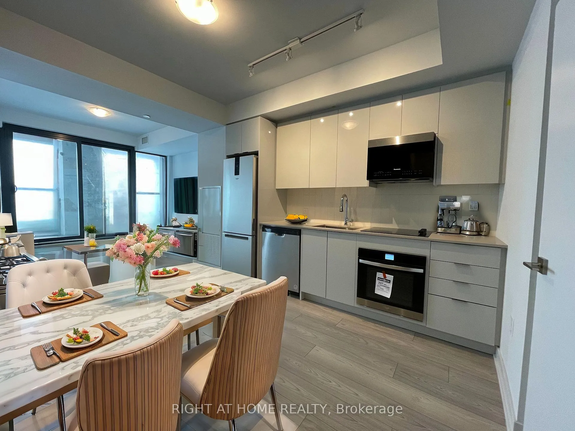 Front of Unit 4403, 2920 Highway 7 W