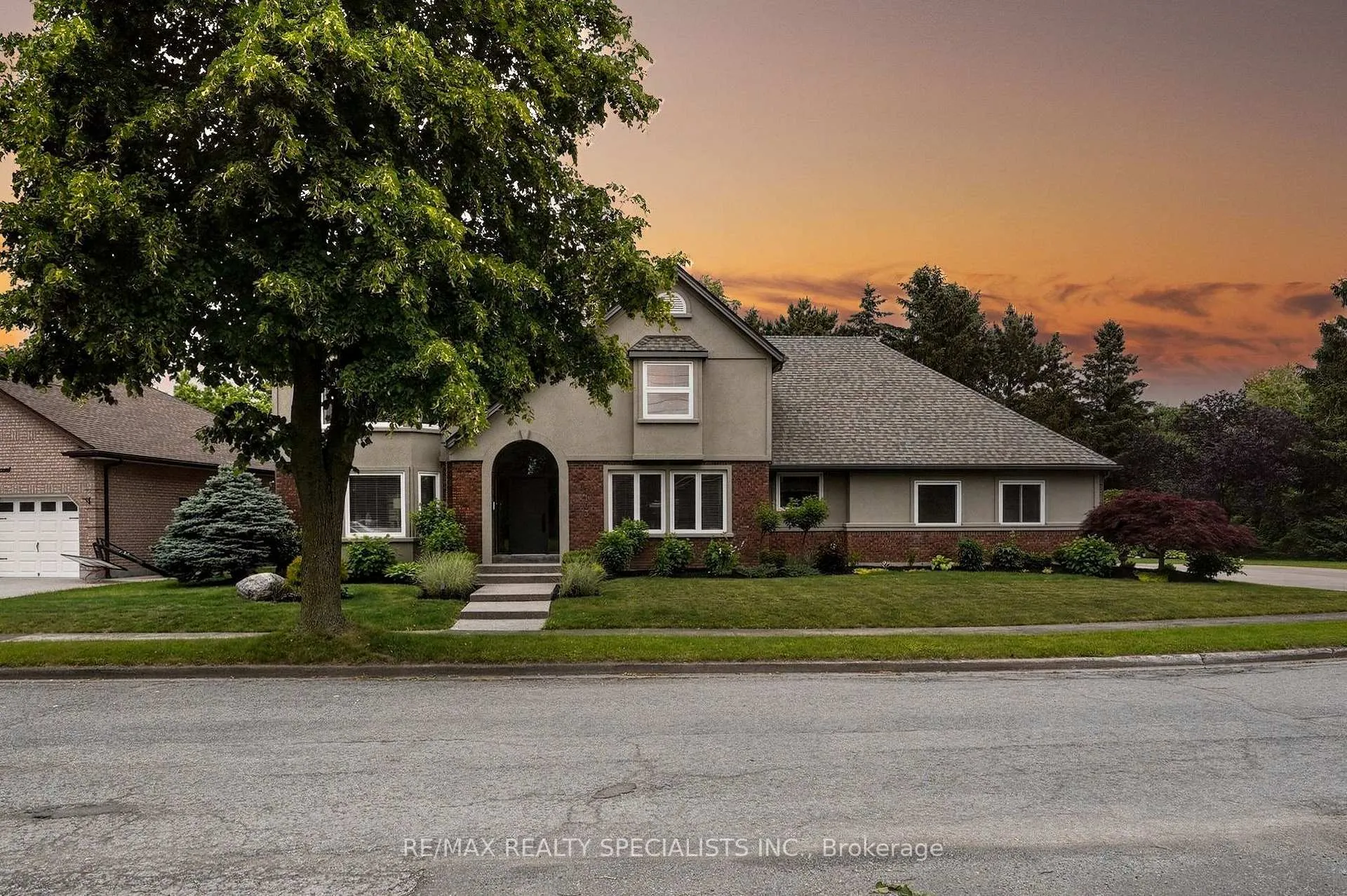 Photo 1 of 7103 Burbank Crescent, Niagara Falls, Morrison — HOMEH