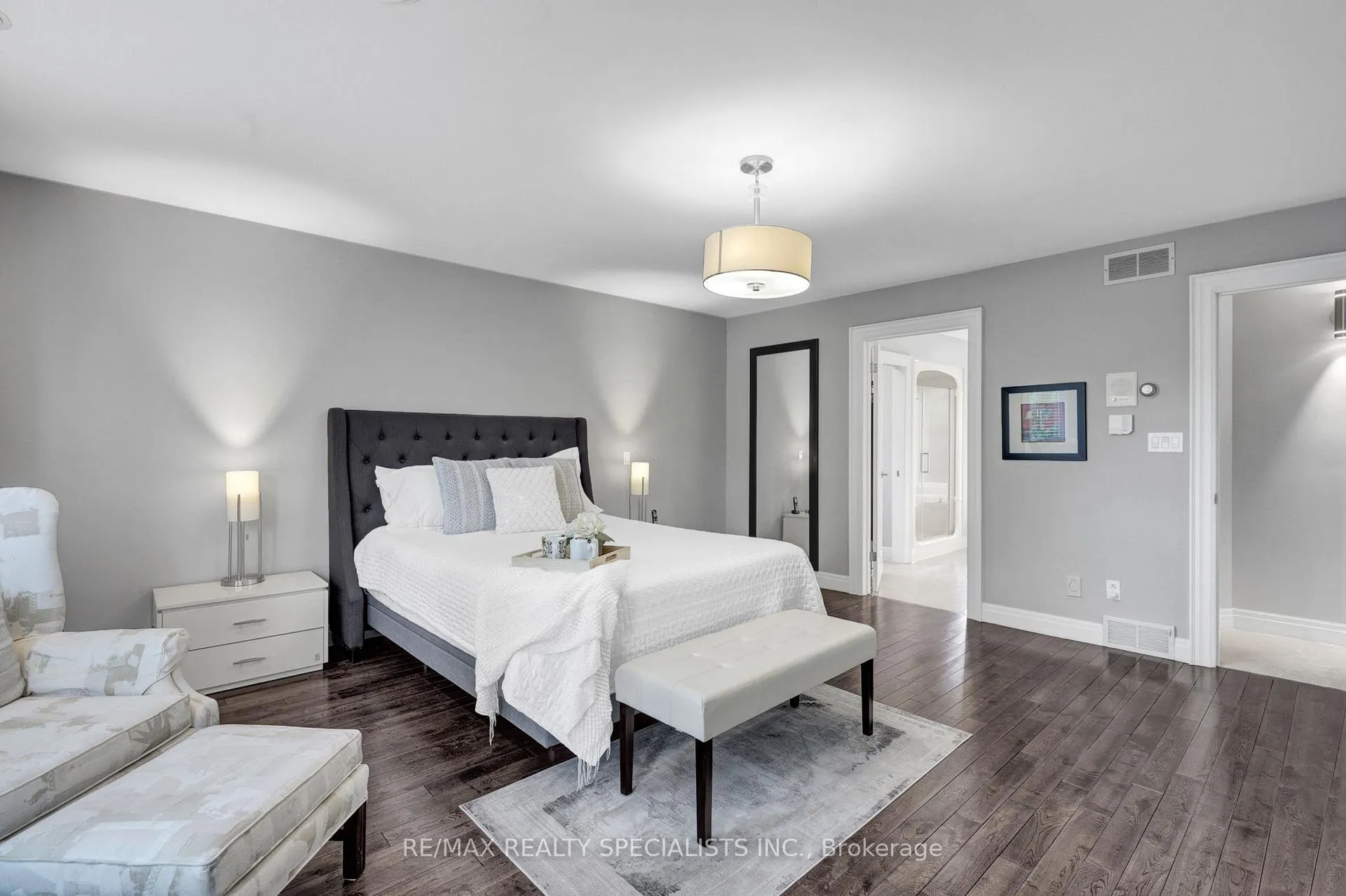 Photo 32 of 7103 Burbank Crescent, Niagara Falls, Morrison — HOMEH