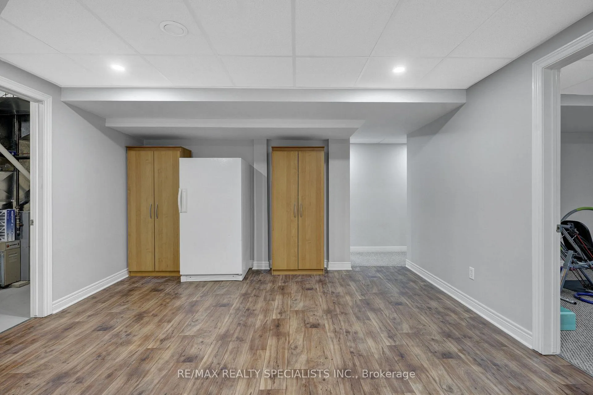 Photo 38 of 7103 Burbank Crescent, Niagara Falls, Morrison — HOMEH