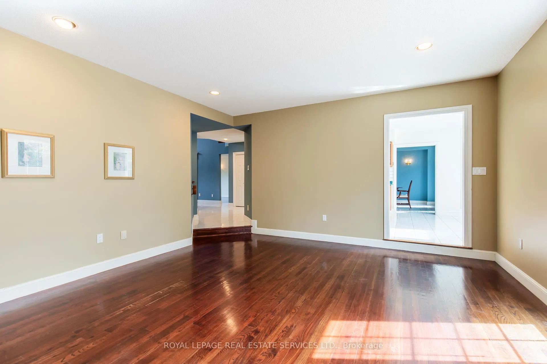 Photo 14 of 57 Orr Crescent, Hamilton, Stoney Creek — HOMEH