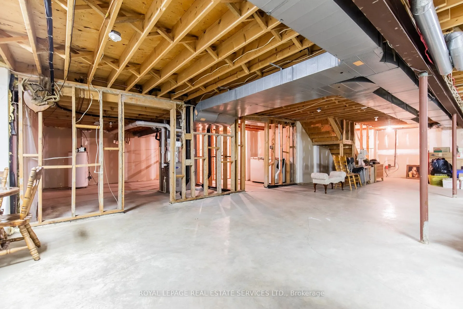 Photo 29 of 57 Orr Crescent, Hamilton, Stoney Creek — HOMEH