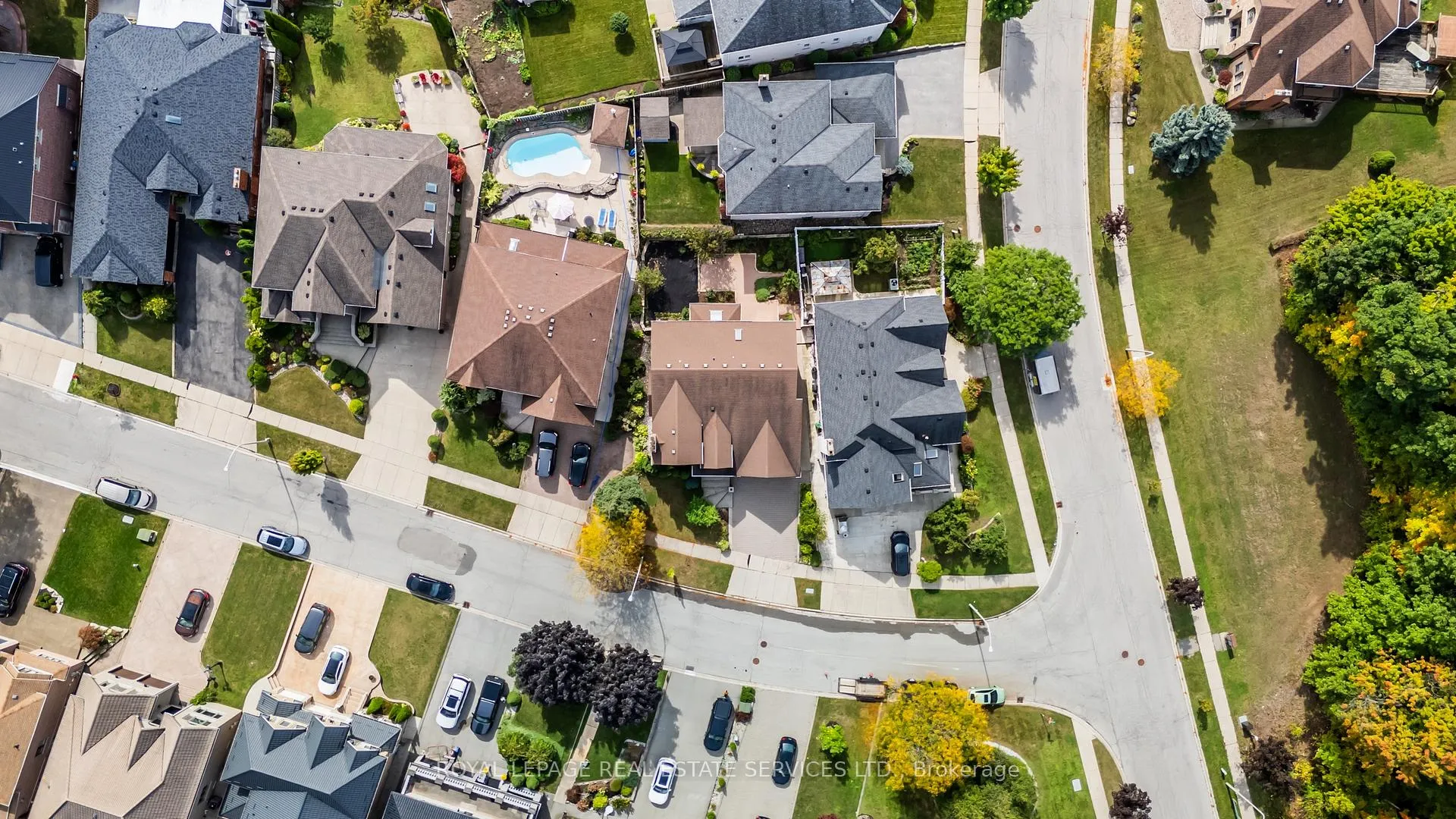 Photo 36 of 57 Orr Crescent, Hamilton, Stoney Creek — HOMEH
