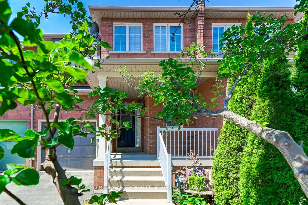 Photo 4 of 28 Charles Sturdy Road, Markham, Berczy — HOMEH