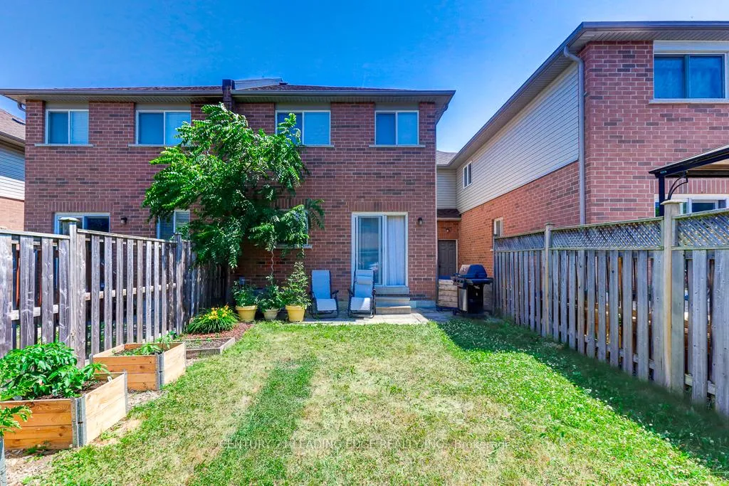 Photo 8 of 28 Charles Sturdy Road, Markham, Berczy — HOMEH