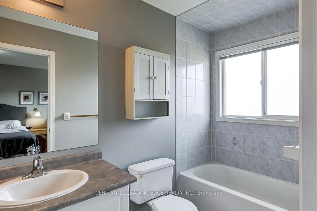 Photo 26 of 28 Charles Sturdy Road, Markham, Berczy — HOMEH