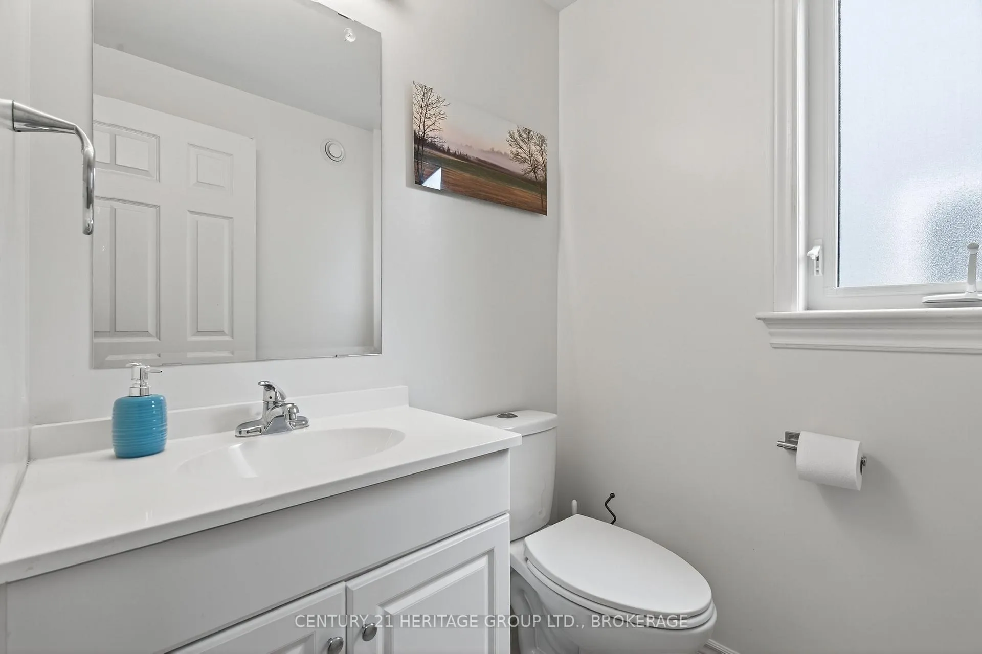 Photo 5 of 1208 Iris Drive, Kingston, City Northwest — HOMEH