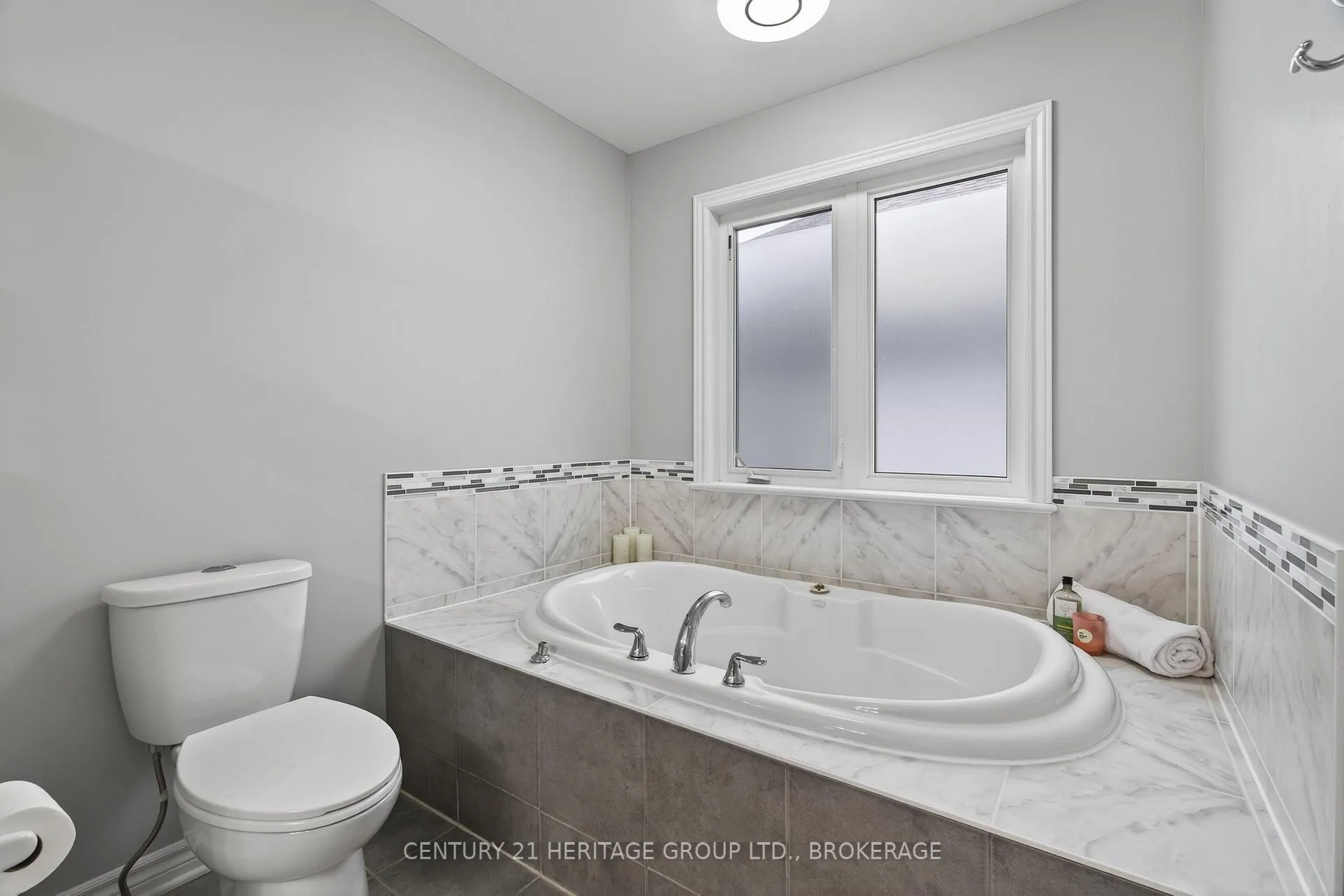 Photo 19 of 1208 Iris Drive, Kingston, City Northwest — HOMEH