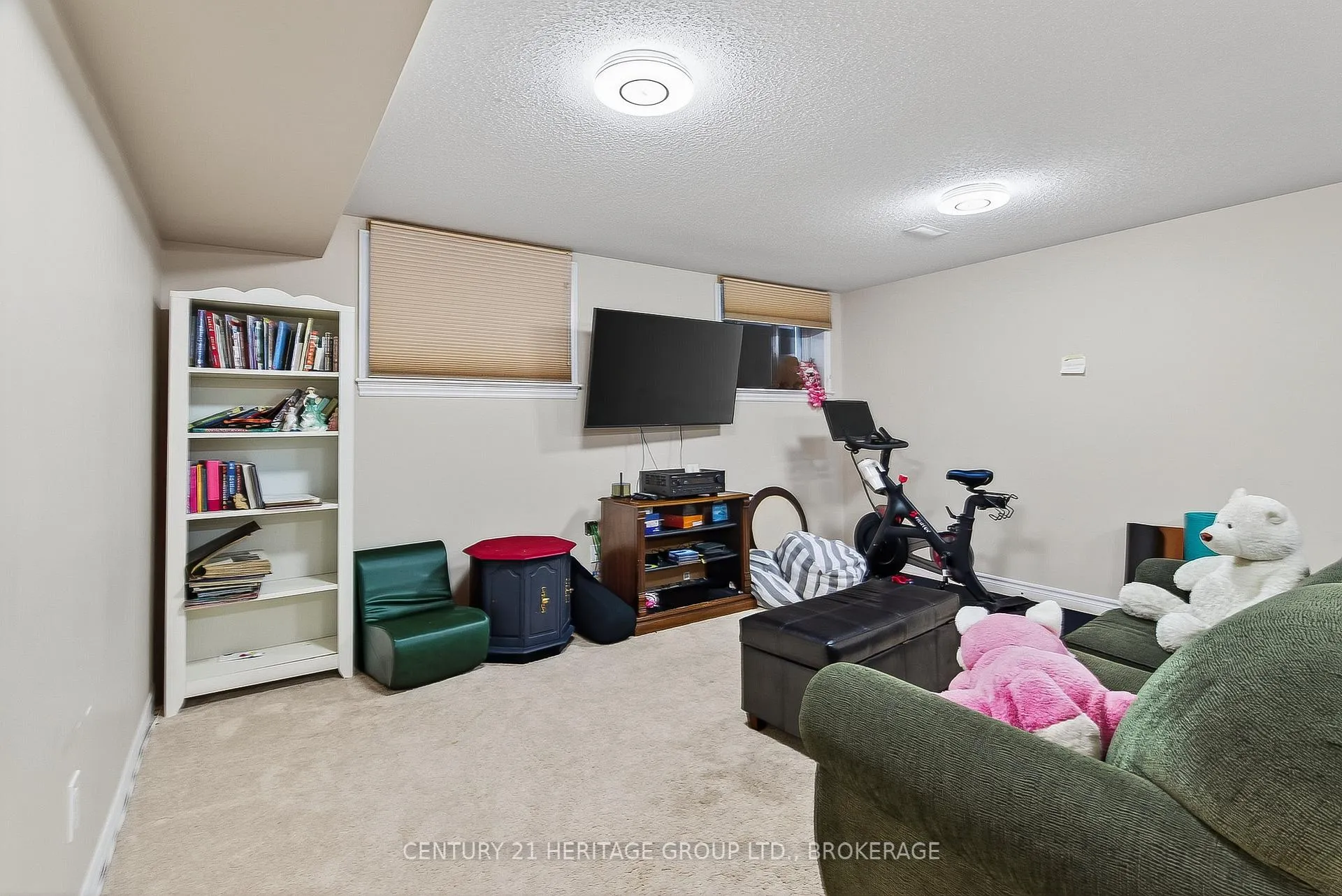 Photo 34 of 1208 Iris Drive, Kingston, City Northwest — HOMEH