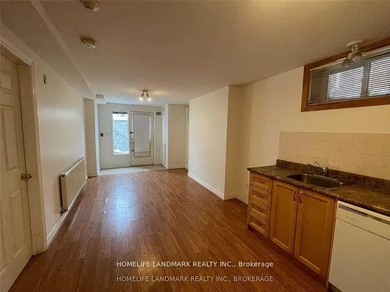 Photo 3 of Unit LWR FR, 969 Avenue Road, Toronto, Yonge-Eglinton — HOMEH