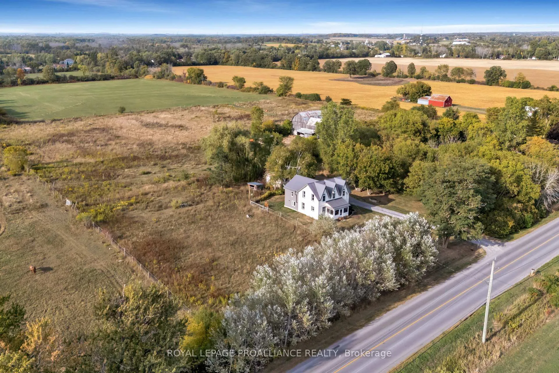Photo 4 of 557 Casey Road, Belleville, Thurlow Ward — HOMEH