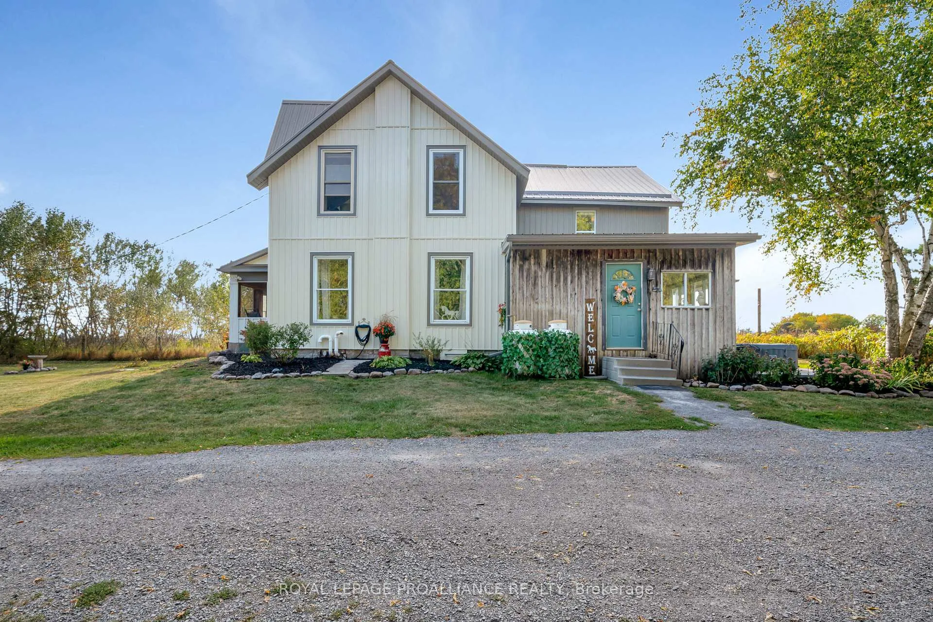Photo 6 of 557 Casey Road, Belleville, Thurlow Ward — HOMEH