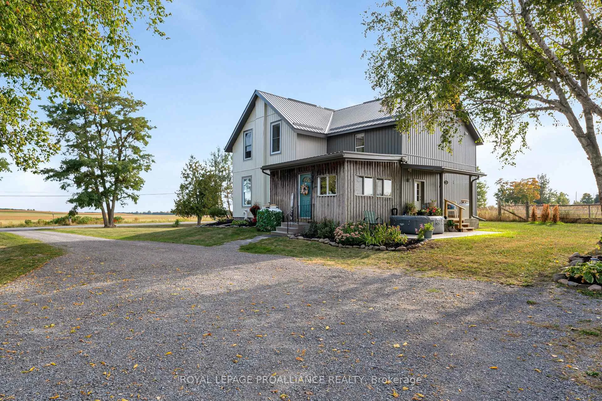 Photo 8 of 557 Casey Road, Belleville, Thurlow Ward — HOMEH