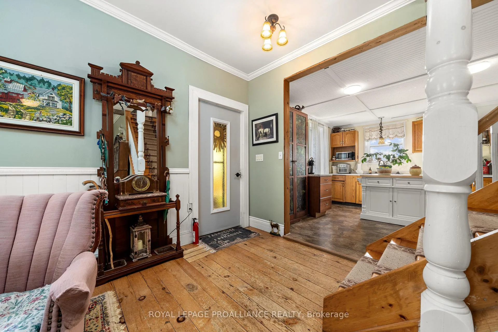 Photo 11 of 557 Casey Road, Belleville, Thurlow Ward — HOMEH