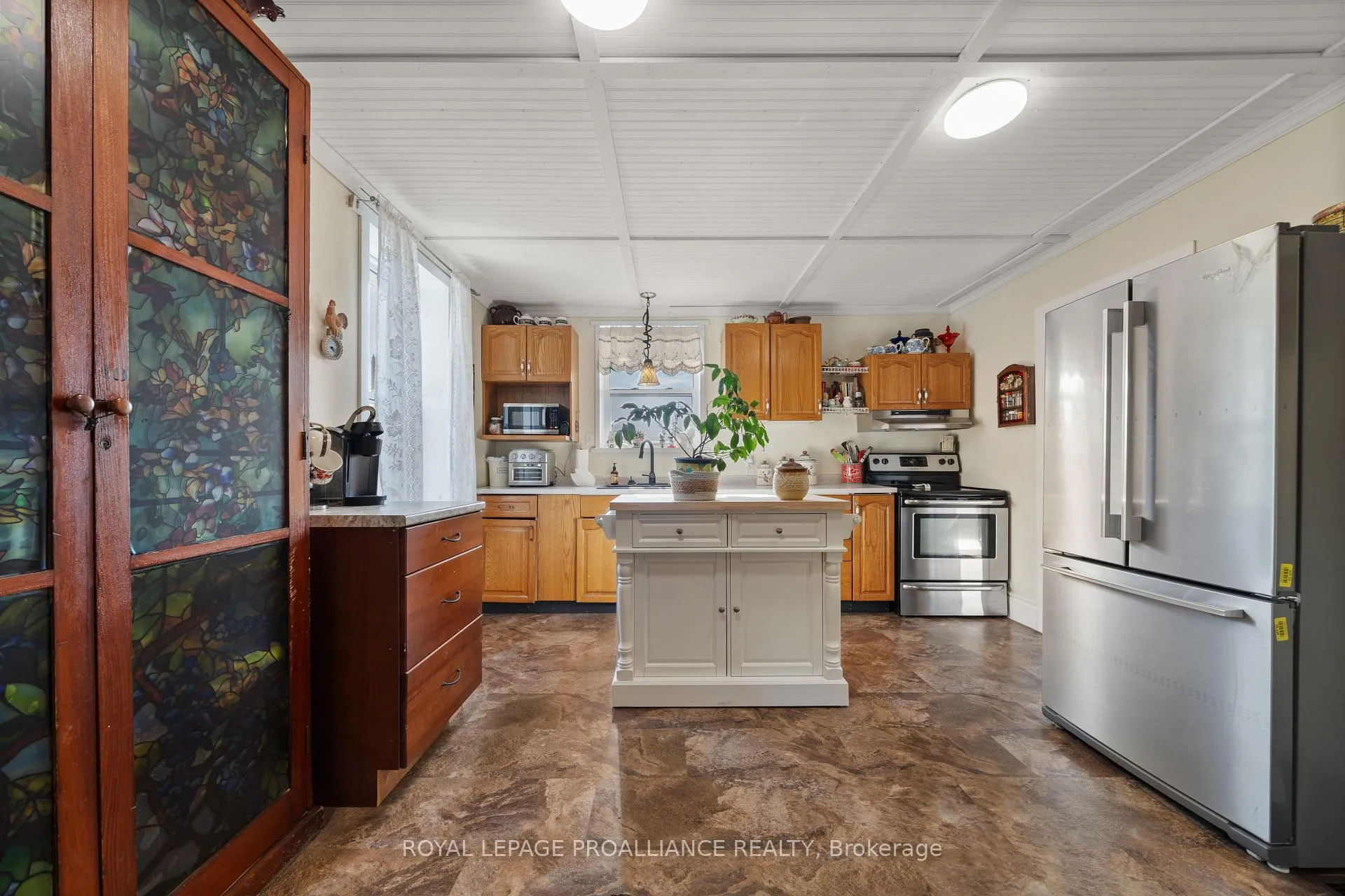 Photo 18 of 557 Casey Road, Belleville, Thurlow Ward — HOMEH