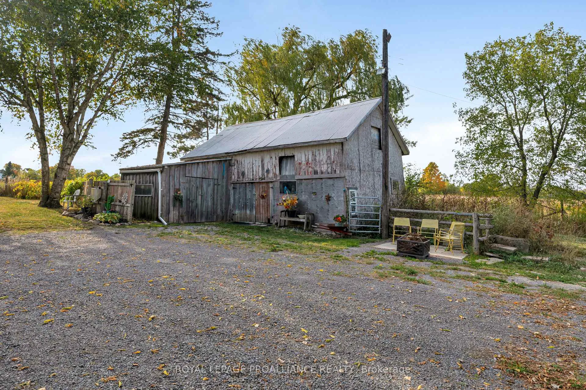 Photo 41 of 557 Casey Road, Belleville, Thurlow Ward — HOMEH