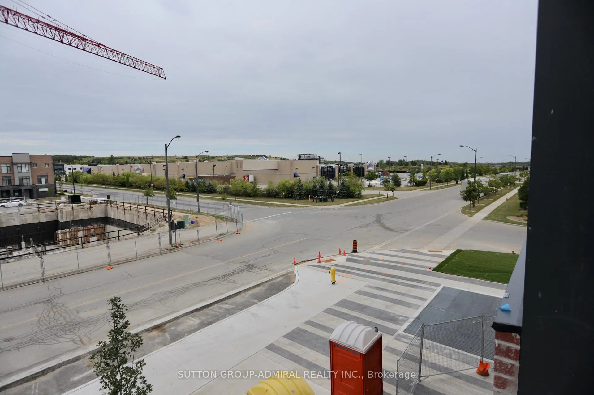 Photo 16 of Unit 203, 99 Eagle Rock Way, Vaughan, Maple — HOMEH