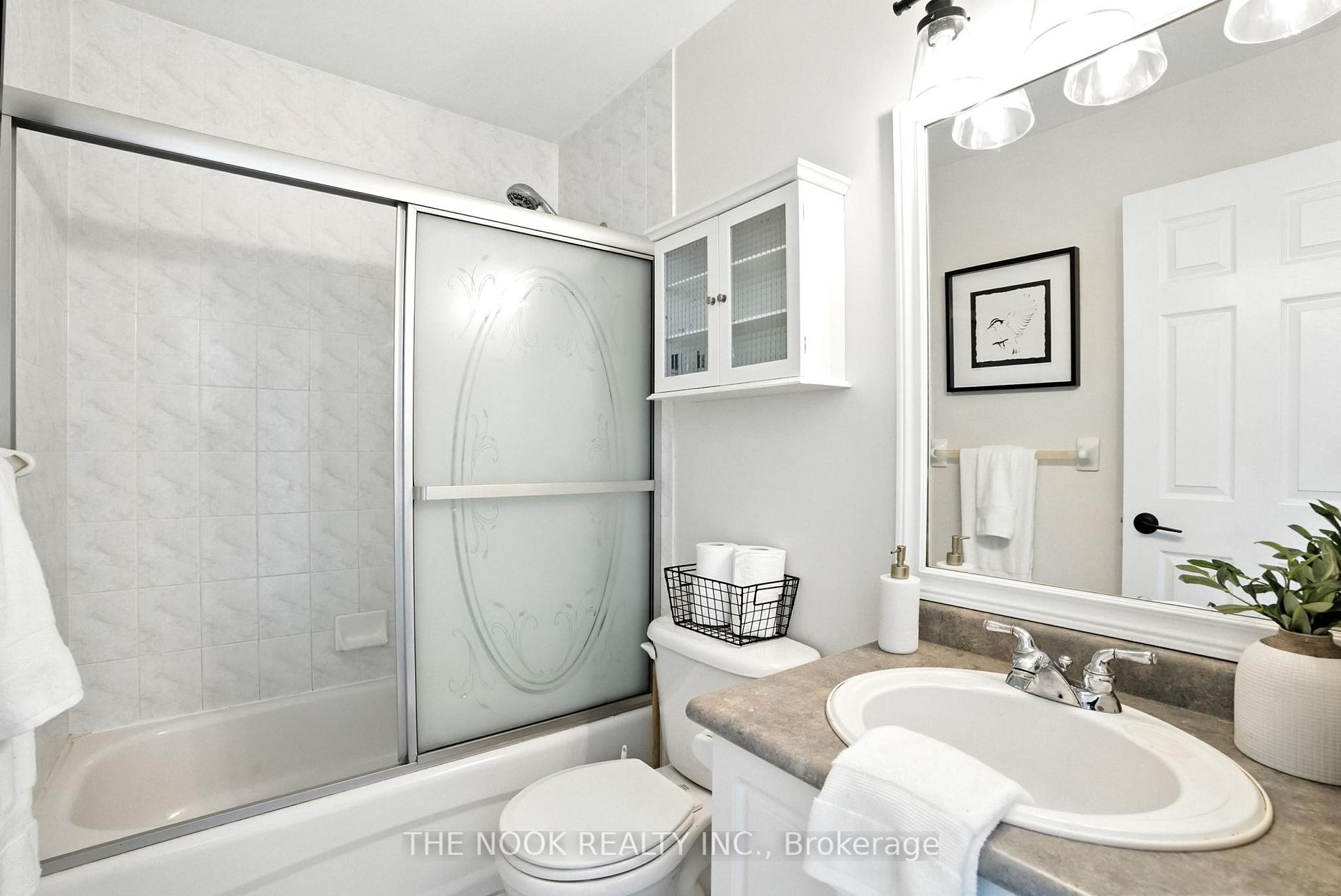 Photo 23 of 44 Staples Avenue, Clarington, Courtice — HOMEH