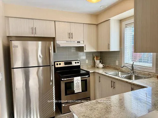 Photo 20 of 66 Tabaret Crescent, Oshawa, Windfields — HOMEH
