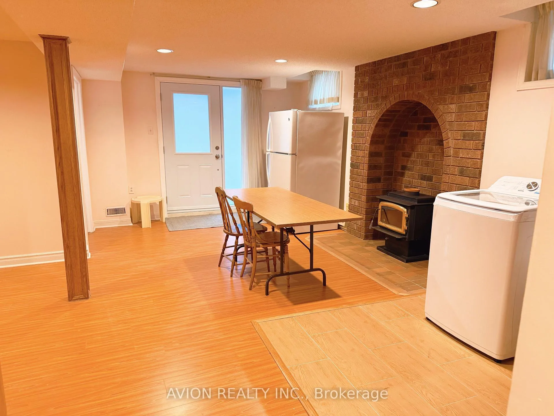Photo 5 of Unit Basement, 40 Vasselle Crescent, Markham, Unionville — HOMEH