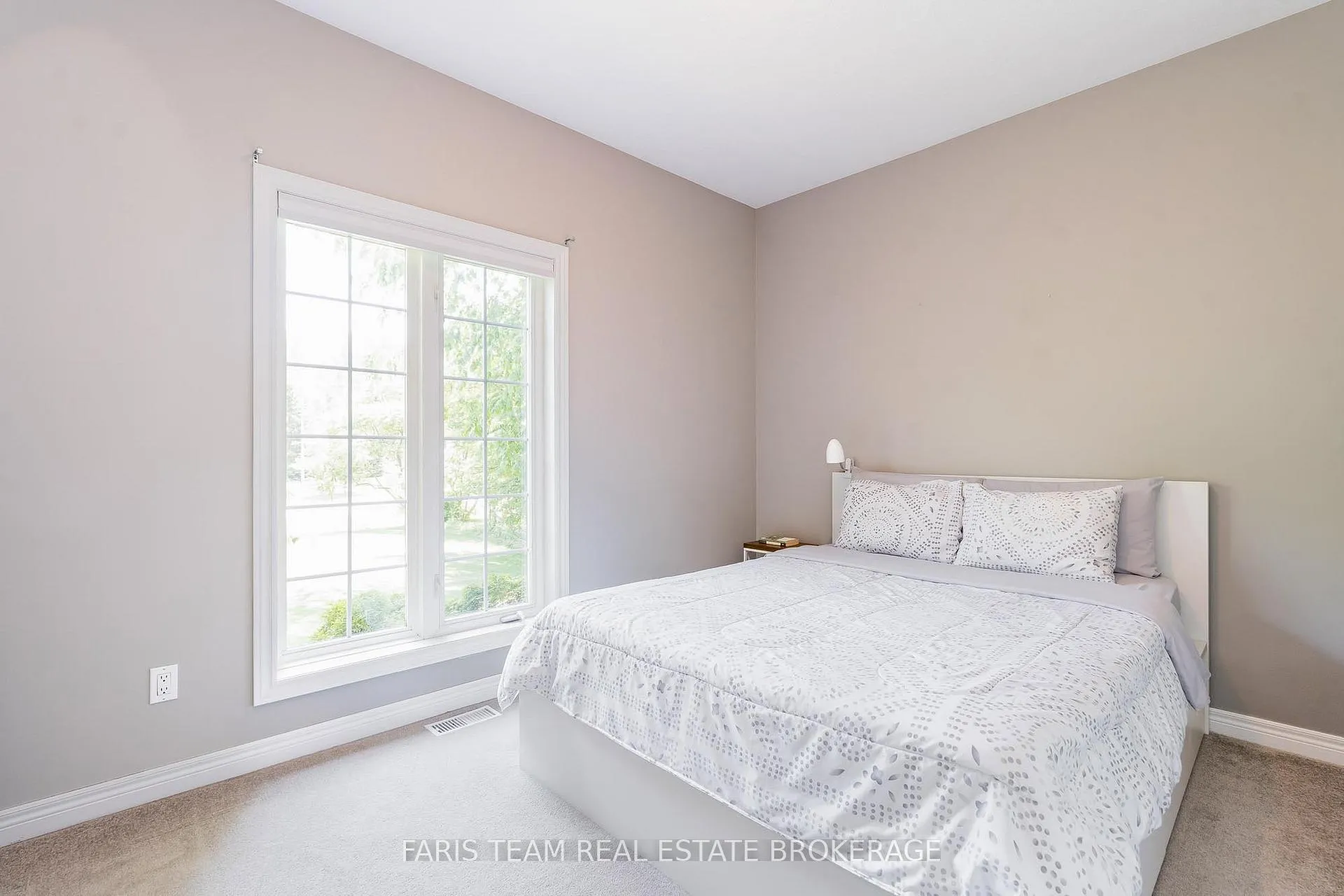 Photo 15 of 35 Parr Boulevard, Springwater, Rural Springwater — HOMEH