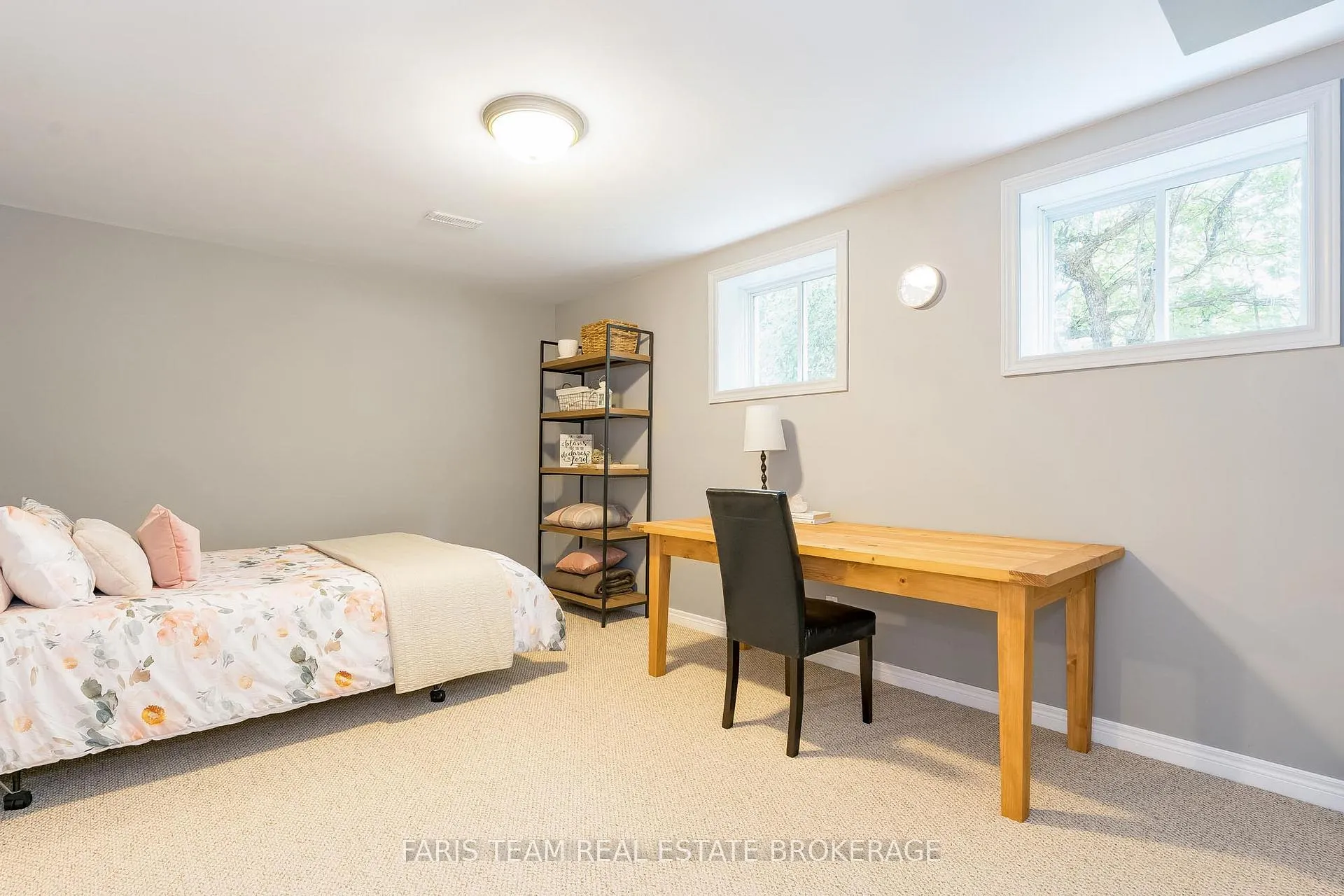 Photo 20 of 35 Parr Boulevard, Springwater, Rural Springwater — HOMEH