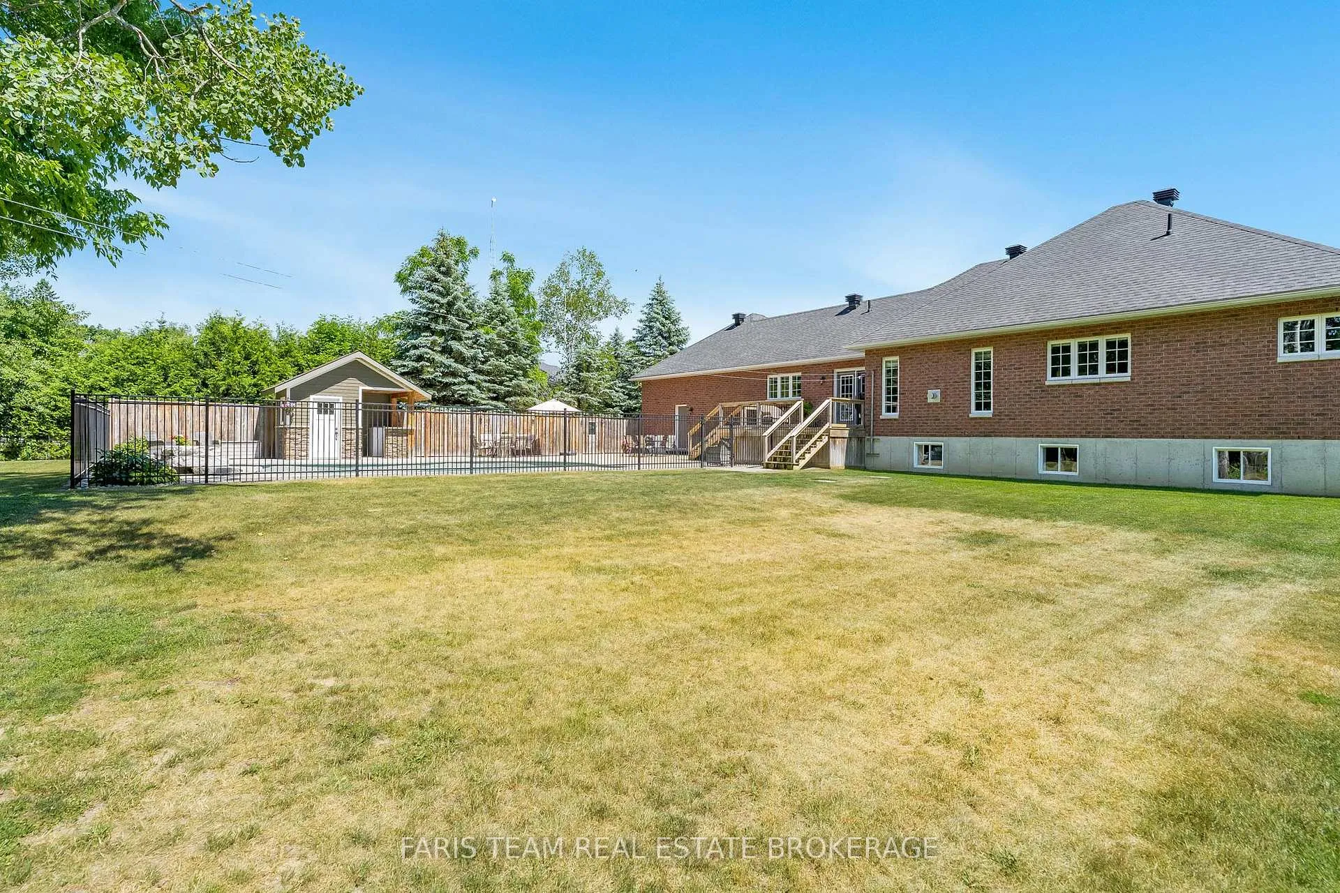 Photo 27 of 35 Parr Boulevard, Springwater, Rural Springwater — HOMEH
